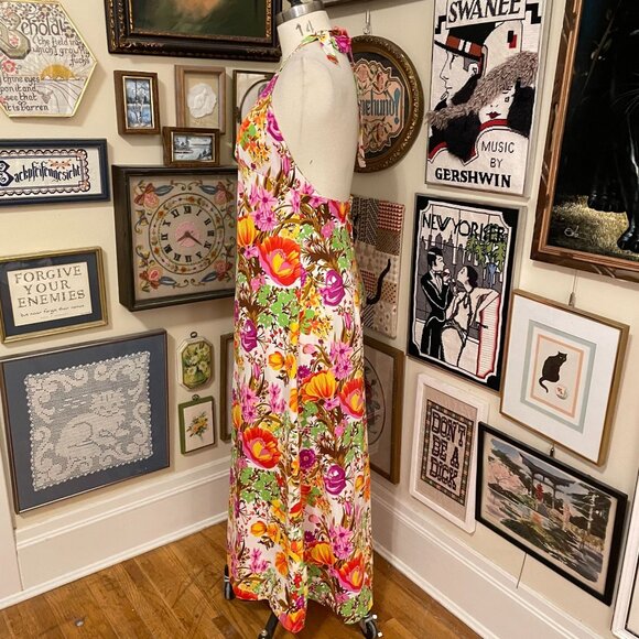 70s Vintage White Orange Yellow Floral Halter Maxi Dress With V-Neck & Open Back - Picture 4 of 5
